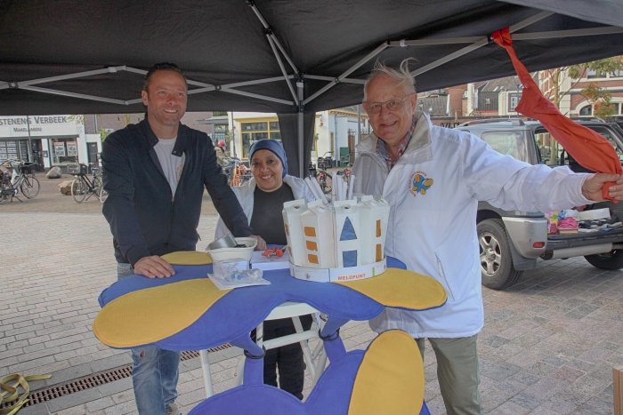 fractievoorzitter Jan Slingerland met Malika Boumadkar (fractielid) en Chris Groeneveld (commissielid)