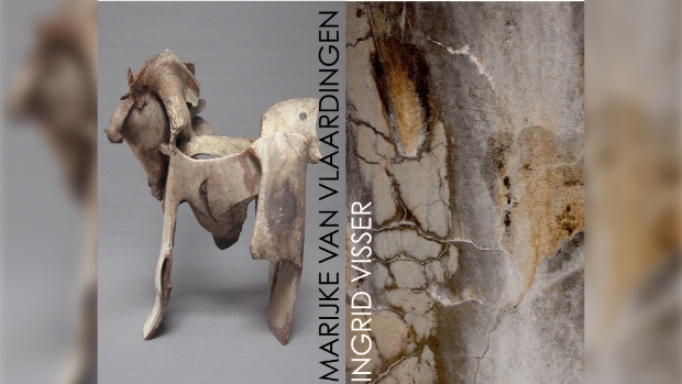 de keramische sculpturen van Marijke van Vlaardingen en de fotografie van Ingrid Visser