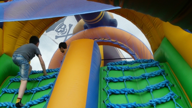 <p>Pop-up springparadijs</p>