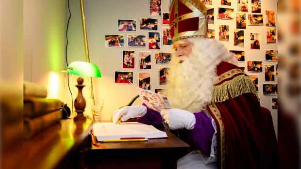 Maak een origineel sinterklaasgedicht in de bieb