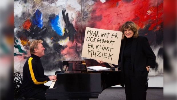Olga Zuiderhoek Maar wat er ook gebeurt er klinkt muziek
