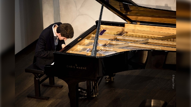 Pianotalent op Zondag: Emanuil Ivanov