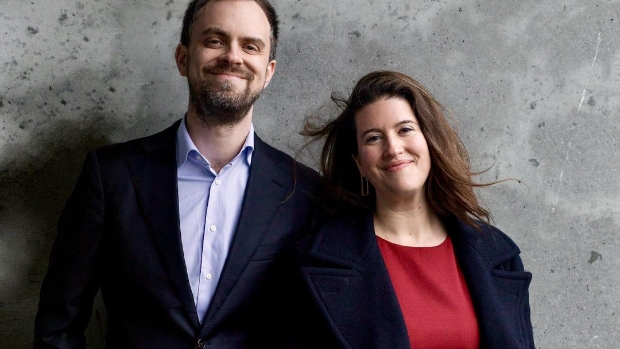 Sam Armstrong (piano) & Katharine Dain (sopraan)
