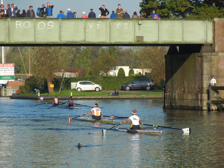 Tromp Boat Races op volle sterkte ruim duizend roeiers op Hilversums