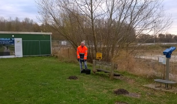 Bij de bouwkeet van K3Delta is een mestboy aanwezig waarmee paardenmest verzameld kan worden die weer gebruikt wordt voor broeihopen voor de ringslang.
