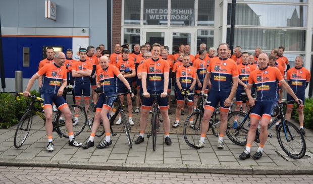 Geheel in het nieuw gestoken, klaar om te toeren.