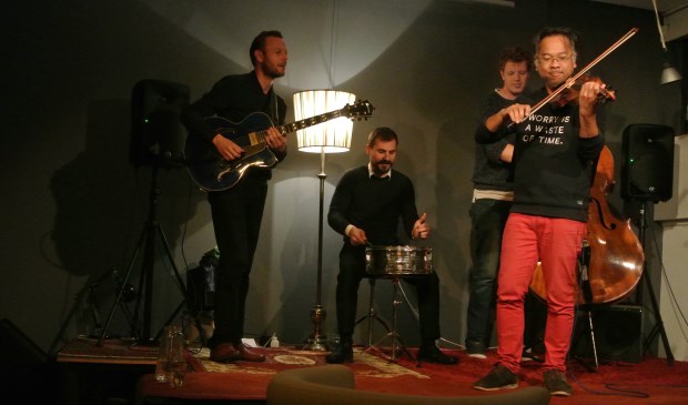 Thailo en zijn band