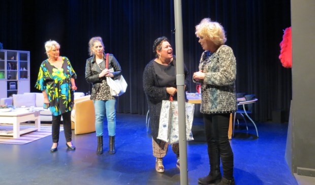 Een scene uit de thriller Dunne Muren.