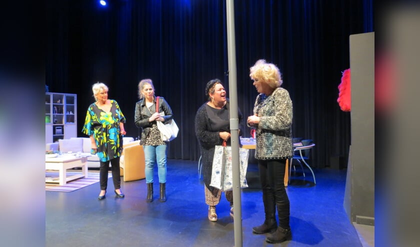 Een scene uit de thriller Dunne Muren.