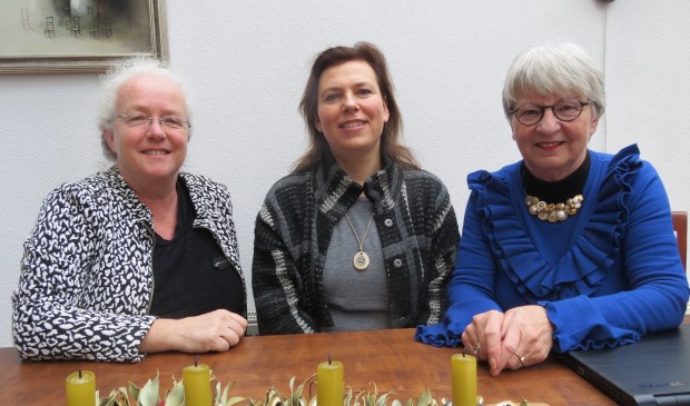 Drie leden van de voorbereidingswerkgroep v.l.n.r. Els Bonten, Esther van Keulen en Inge Fuijkschot.