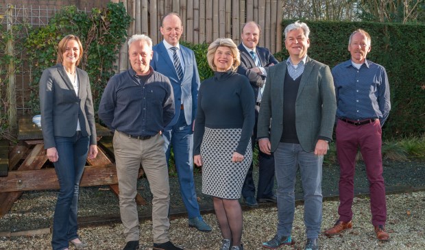 V.l.n.r.: Margriet van de Vooren (Bilthoven, 4), Arjan Muijs (Hollandsche Rading, 5), Cornel Boere (Westbroek, 7), Madeleine Bakker (lijsttrekker), Martijn Koren (De Bilt, 3), Werner de Groot (Maartensdijk, 2) en Teus Spelt (Groenekan, 6).
