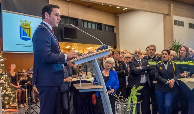 Voor burgemeester Sjoerd Potters was het zijn eerste nieuwjaarstoespraak in De Bilt; de belangstelling was er niet minder om.