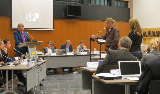 Han IJssennagger krijgt vragen van Menno Boer.