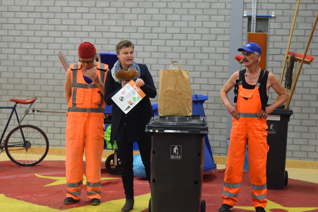Wethouder Anne Brommersma hoopt dat de kinderen thuis ook het gesprek aangaan met hun ouders.