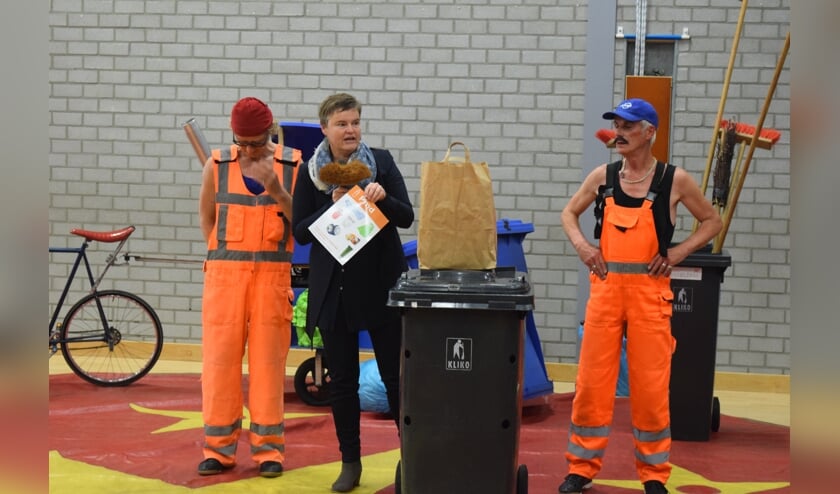 Wethouder Anne Brommersma hoopt dat de kinderen thuis ook het gesprek aangaan met hun ouders.