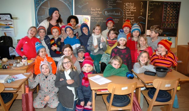 Groep 6 van het Zonnewiel zit er warmpjes bij.