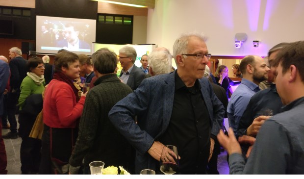 Op het glunderende gezicht van lijsttrekker Anne Brommersma van GroenLinks is de blijdschap over het goede resultaat af te lezen.