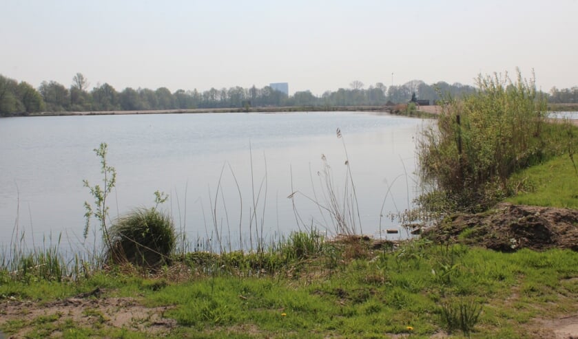 In het jaar 2020 gaan alle dijken helemaal kopje onder en onstaat weer een grote plas van ca 14 hectare.