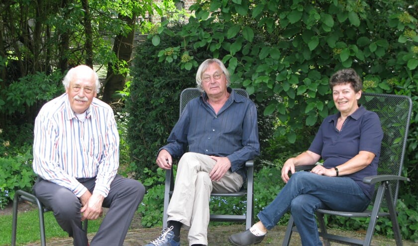 Vanuit Hollandsche Rading behartigden v.l.n.r. Rob Klaassen, Siete Land en Oot Verharen de belangen van flora en fauna.