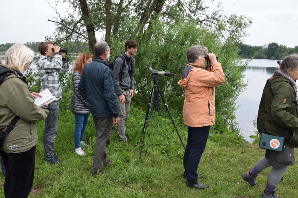 Vogelaars halen hun hart op bij de Hooge Kampse Plas.