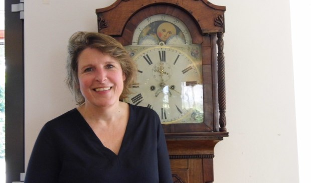 Gerdine Timmerman vertelt graag over de mogelijkheden binnen het Ontmoetingcentrum.