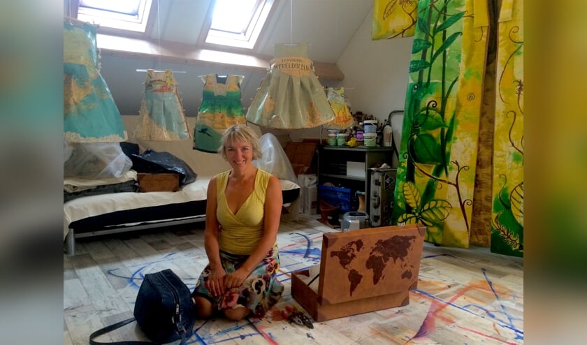 Mieke de Waal in haar atelier.
