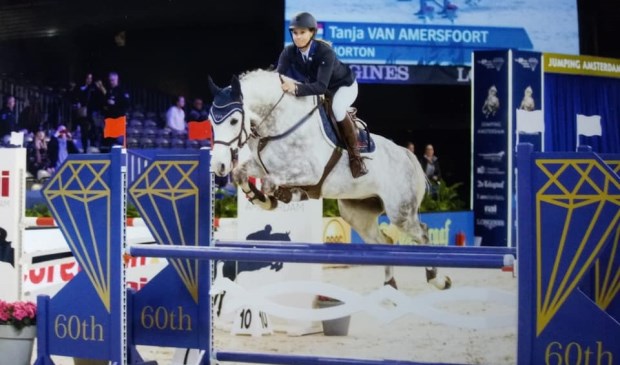 Tanja van Amersfoort is goed onderweg met de 7-jarige schimmel Horton.