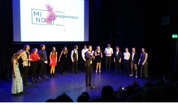 Mind vraagt middels een voorstelling aandacht voor psychische gezondheid.