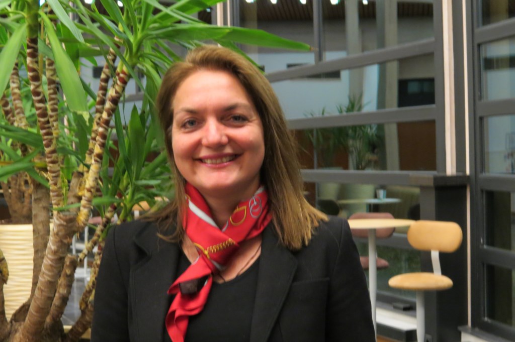 Connie Brouwer is blij dat de ballonnenmotie is aangenomen.