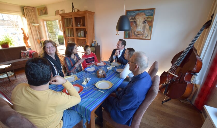 Burgemeester Sjoerd Potters Eet mee! in Maartensdijk.