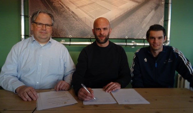 Tennisvereniging Tautenburg contracteert Tennisschool