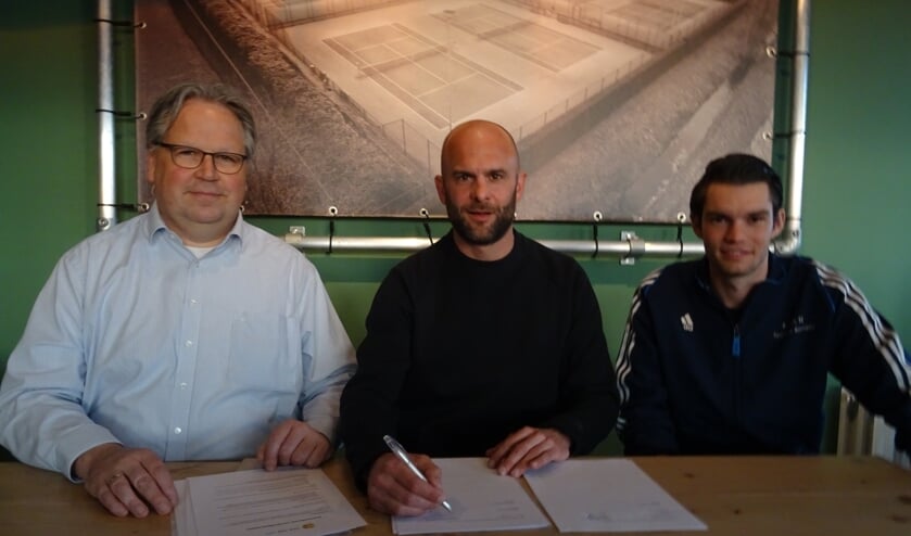 Tennisvereniging Tautenburg contracteert Tennisschool