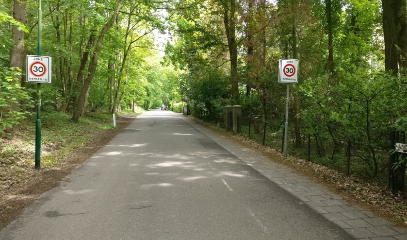 Op de Vuurse Dreef in Hollandsche Rading is de boodschap niet te missen