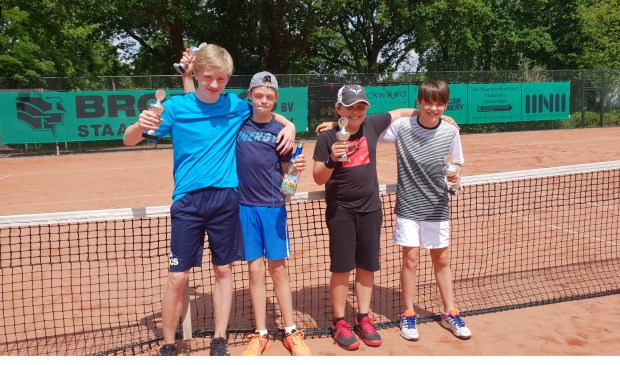 V.l.n.r. Mats de Bruin, Job van de Zand, Tommy Floor, Timo van Beusekom.