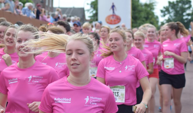 Velen renden de vijf kilometer