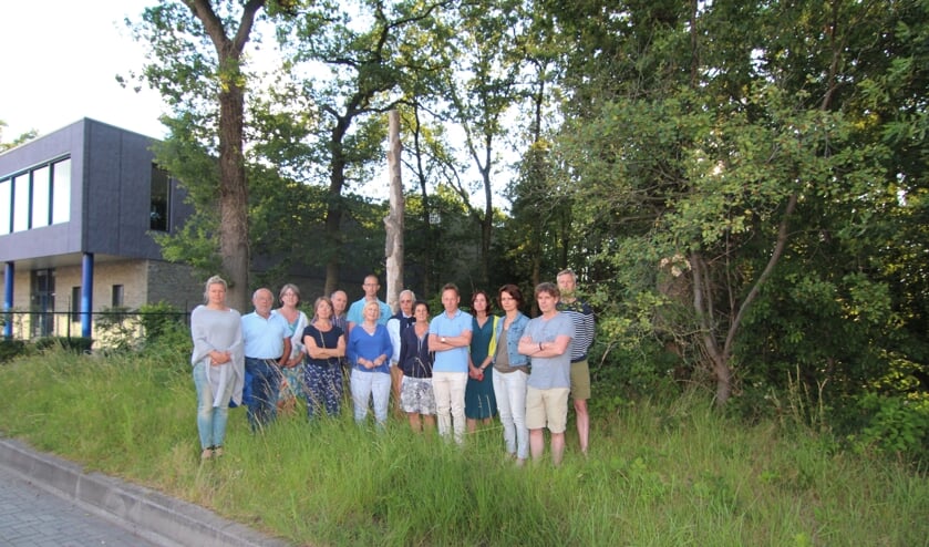 Inwoners van o.a. Groenekanseweg, Kometenlaan en Tempellaan hebben grote bezwaren tegen de uitbreiding. Inwoners van o.a. Groenekanseweg, Kometenlaan en Tempellaan hebben grote bezwaren tegen de uitbreiding.