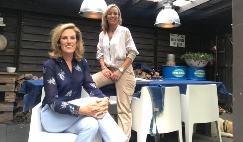 Nathalie Schaafsma en Janneke Versteeg verzorgen een Vrouwenhart College.