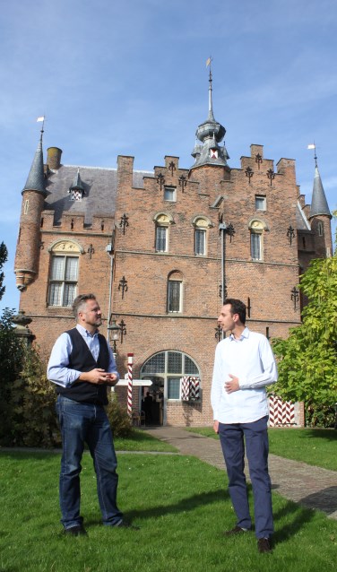 • Robbie Dell'Aira (links) en Roland Gieles bij het Stadskasteel.