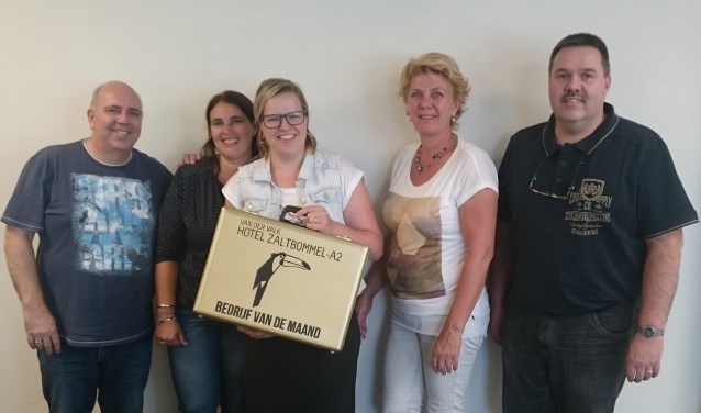 • MR Coils gaf de koffer door aan Merrem.