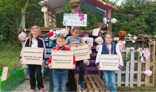 • Iva Donker, Rowan van Eewijk, Jintje Donker en Robin van Eewijk wonnen de eerste prijs.