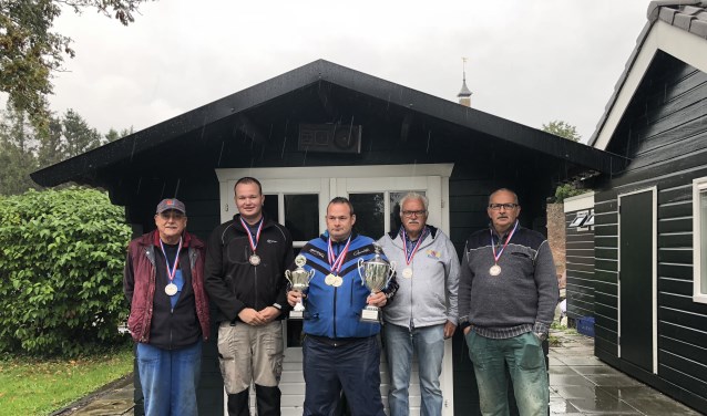 • De top vijf met kampioen Ursus de Boer in het midden.