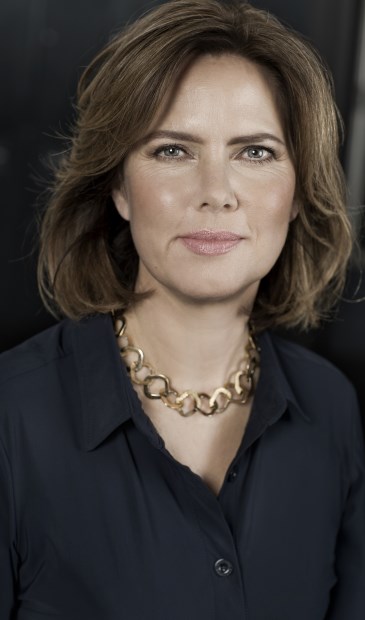 Minister Cora van Nieuwenhuizen brengt werkbezoek aan ...