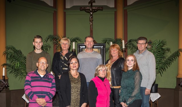 • De commissie Kerstconcert bestaat uit: Anne van Boxtel, Daan van Dijk, Corrie de Leeuw, Erna Verhoeven, Bèr van Rooy, Mari Hooijmans, Ingrid van Berkel, Sjannie van Hooft en Jurgen van der Kammen.