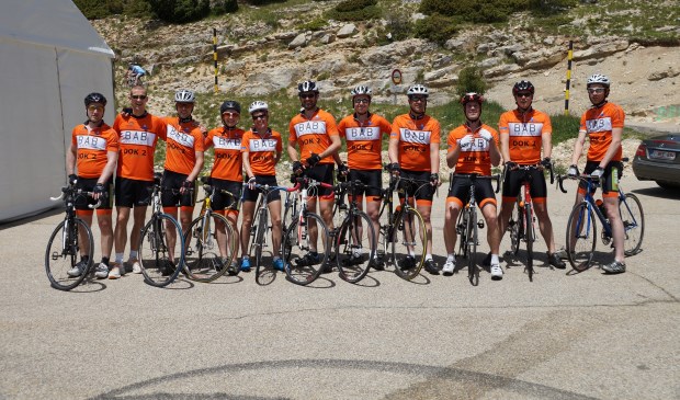 • Team BAB d'HuZes tijdens 'Klimmen tegen MS'.
