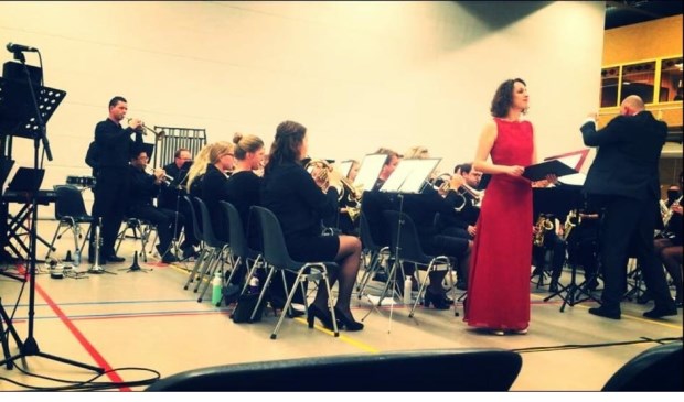 • Muziekvereniging Tavenu met sopraan Wendy Roobol.