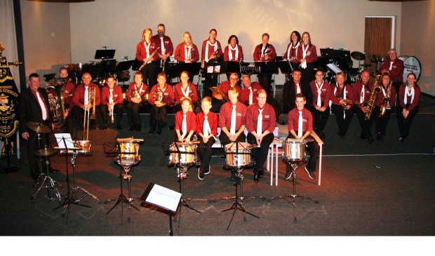 • Onderling Genoegen speelde 'Concert zonder Naam'.