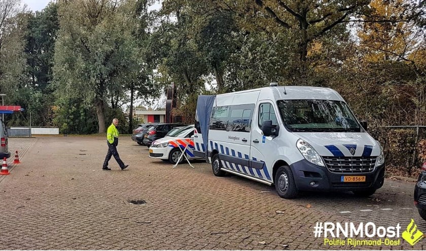 • De controle vond plaats op het parkeerterrein van DVC aan het Waalplantsoen.