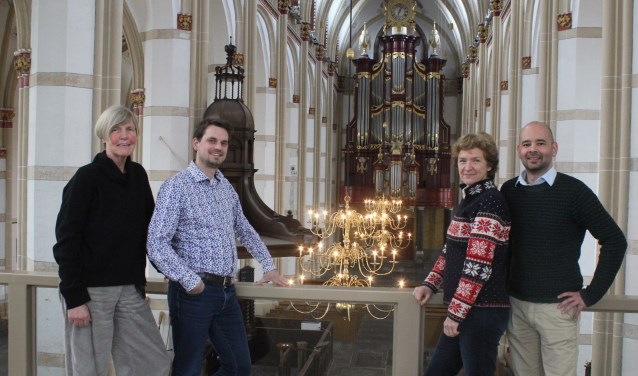 • V.l.n.r. Janny Lagendijk, Hugo Bakker, Irene Maessen en Martijn Los.