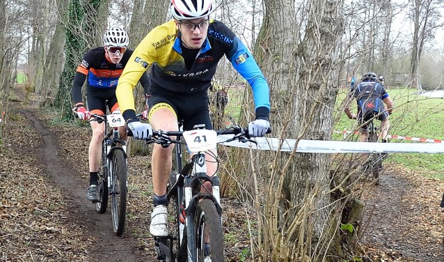 • De koplopers in de B-klasse in actie.