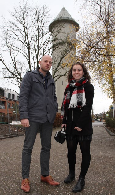 • Rob en Chermaine zijn geboeid door de toren.